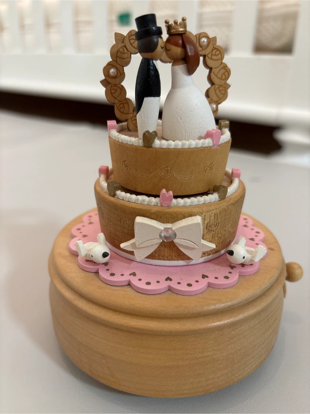 🥕Papyrus Wedding Cake Bride and Groom Music Box