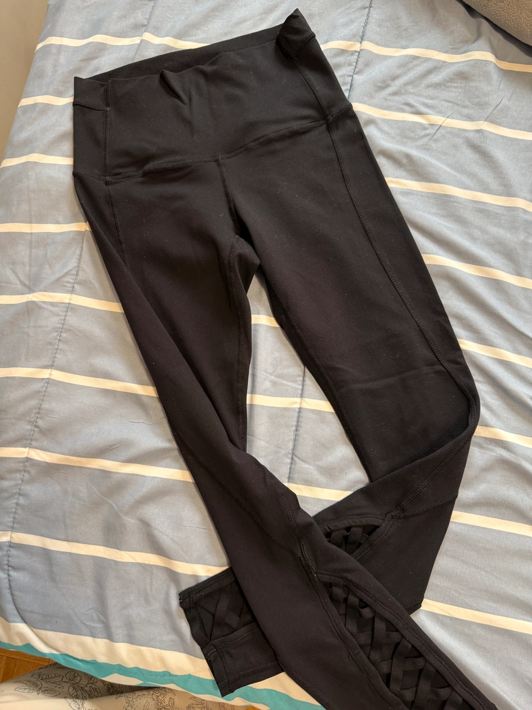 Lululemon Black Leggings - Size 4
