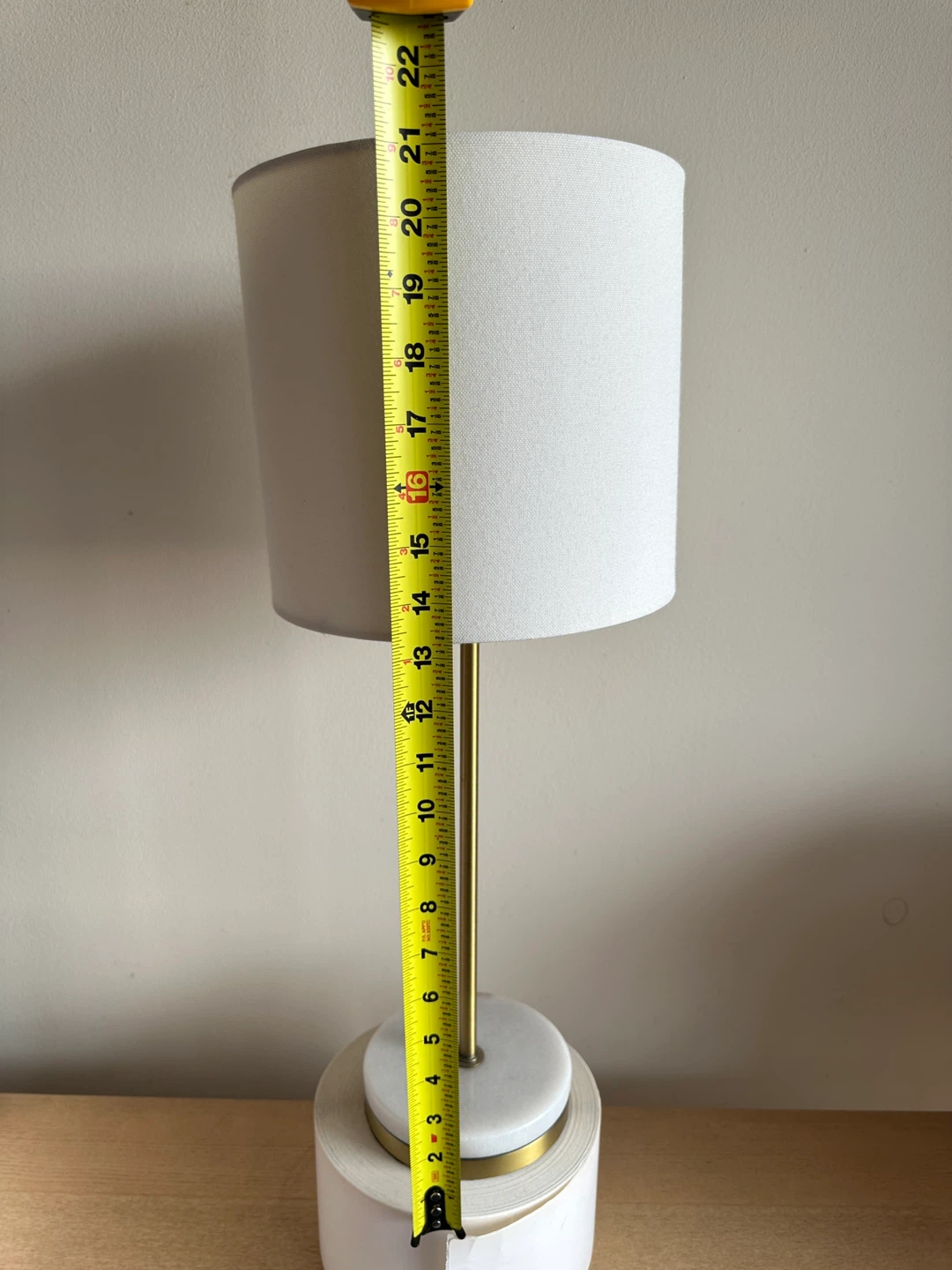 Moving Sale!! White & Gold Accent Lamp - 22" Tall - photo 2