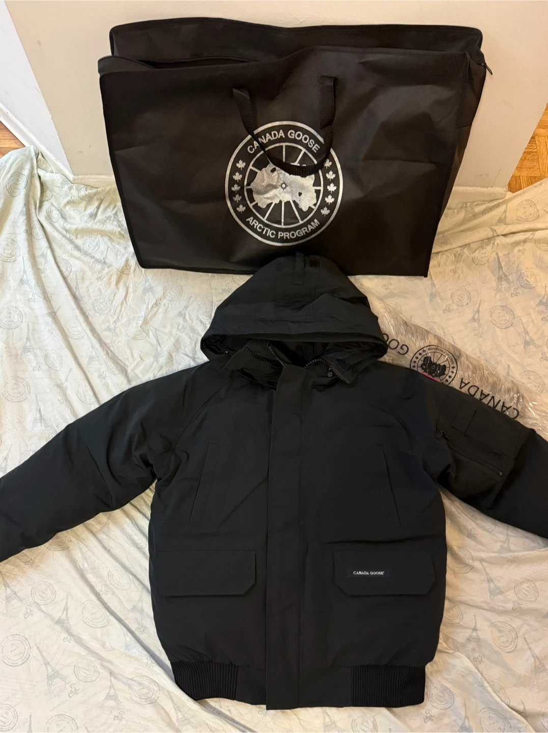 Canada Goose Bomber Jacket - Size M/M - Black