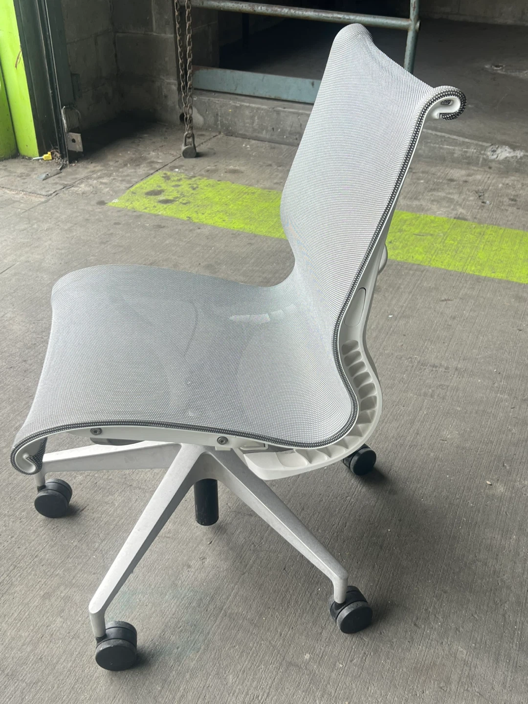 Herman Miller Sayl Chair - White - photo 3