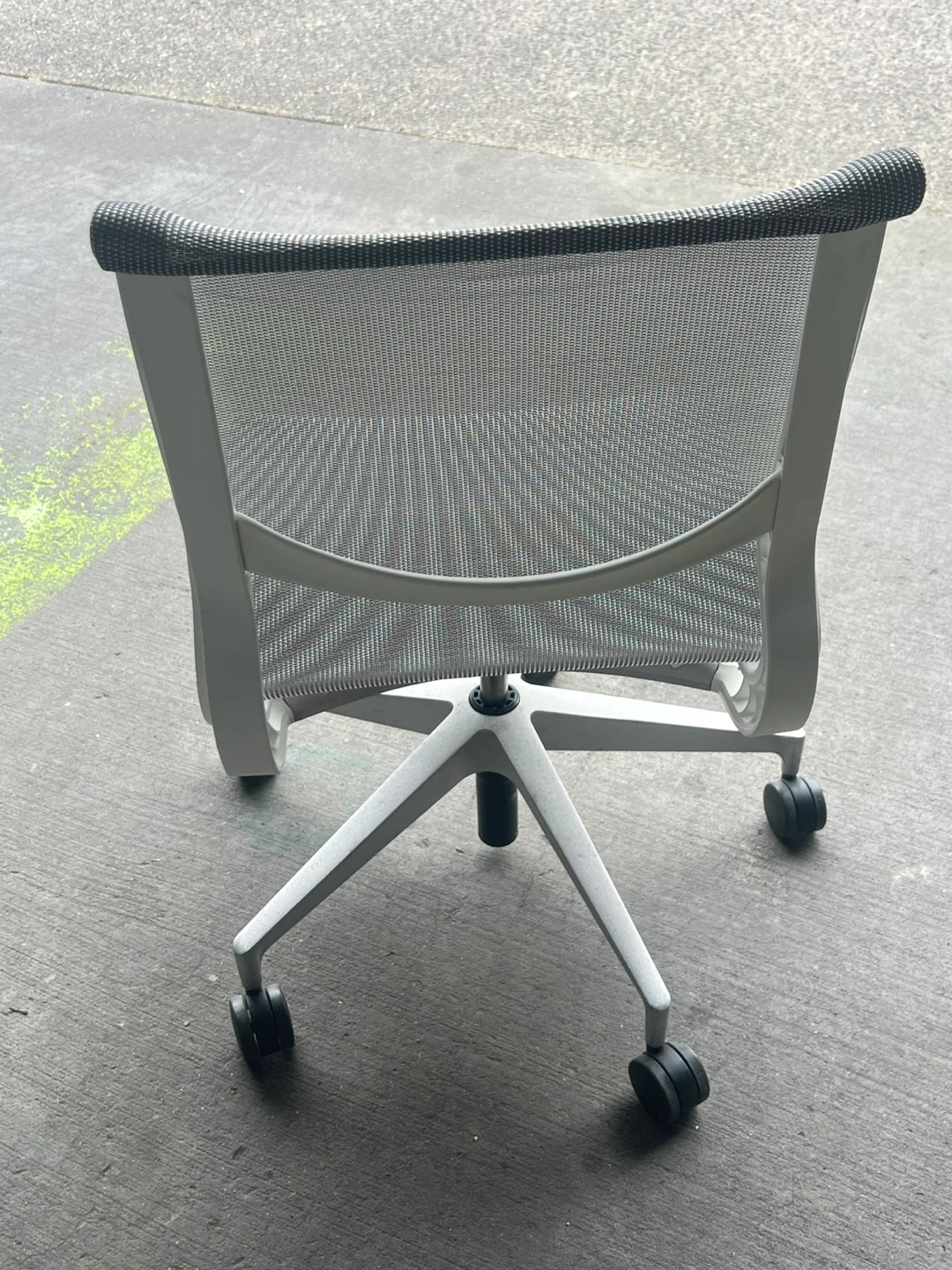 Herman Miller Sayl Chair - White