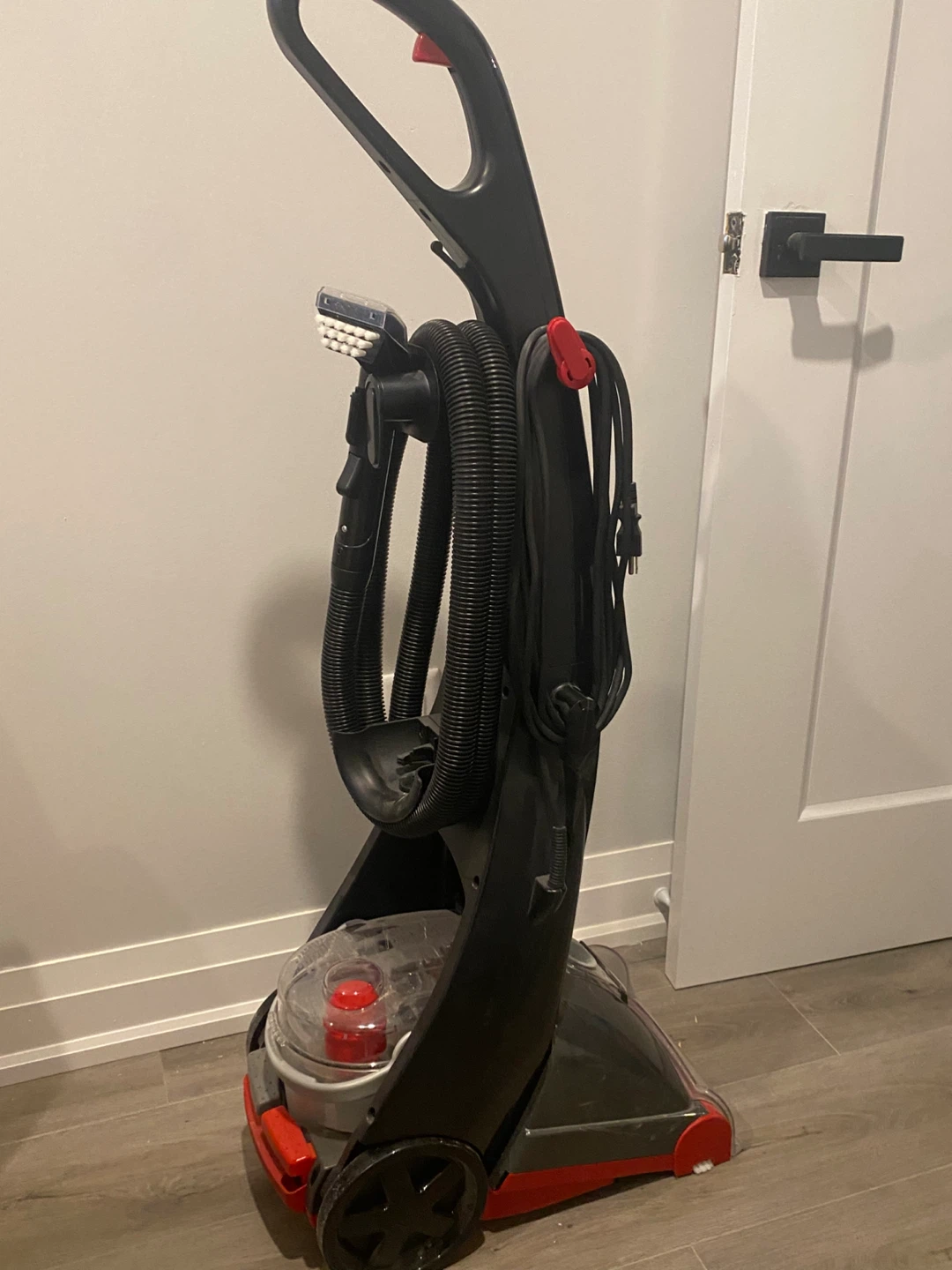 Bissell ProHeat Turbo Carpet Cleaner - photo 2