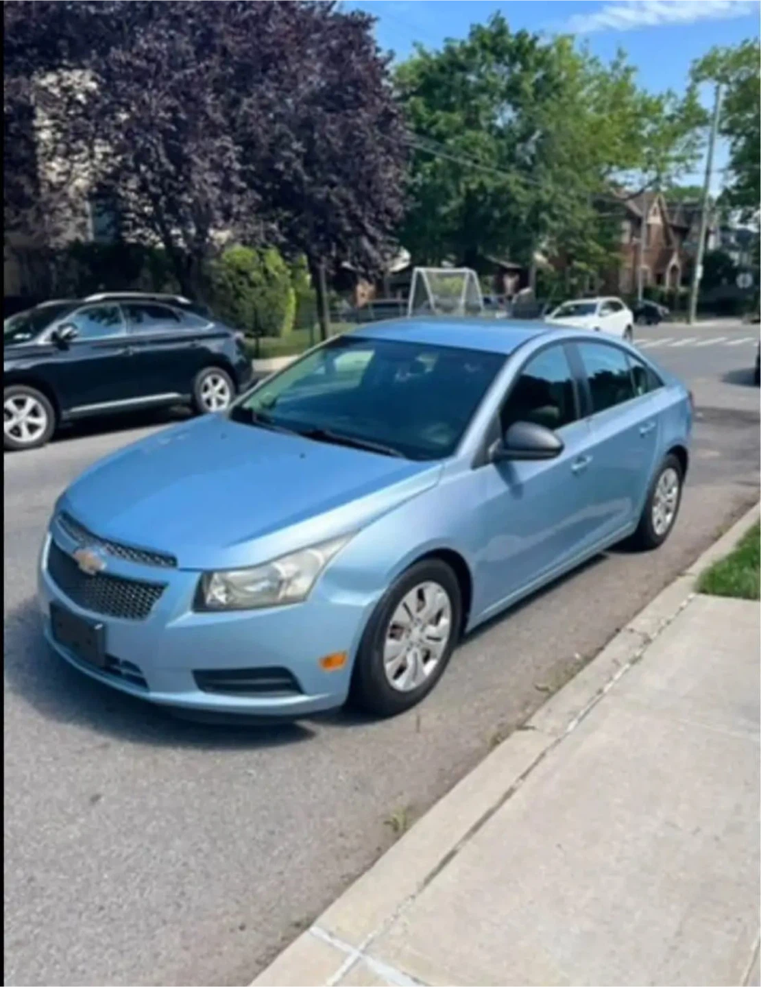 Chevrolet Cruze - Light Blue Sedan - photo 2