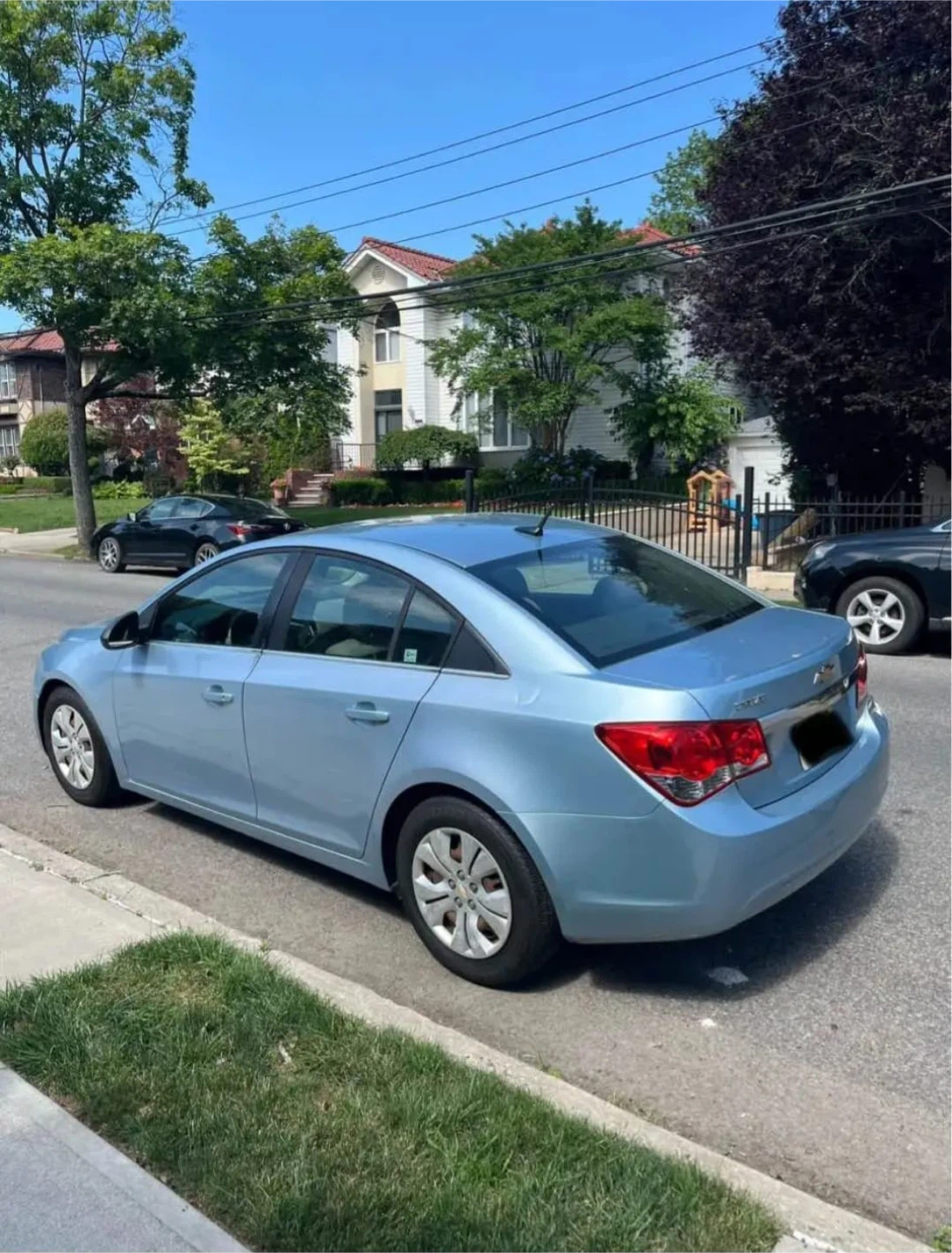 Chevrolet Cruze - Light Blue Sedan - photo 4