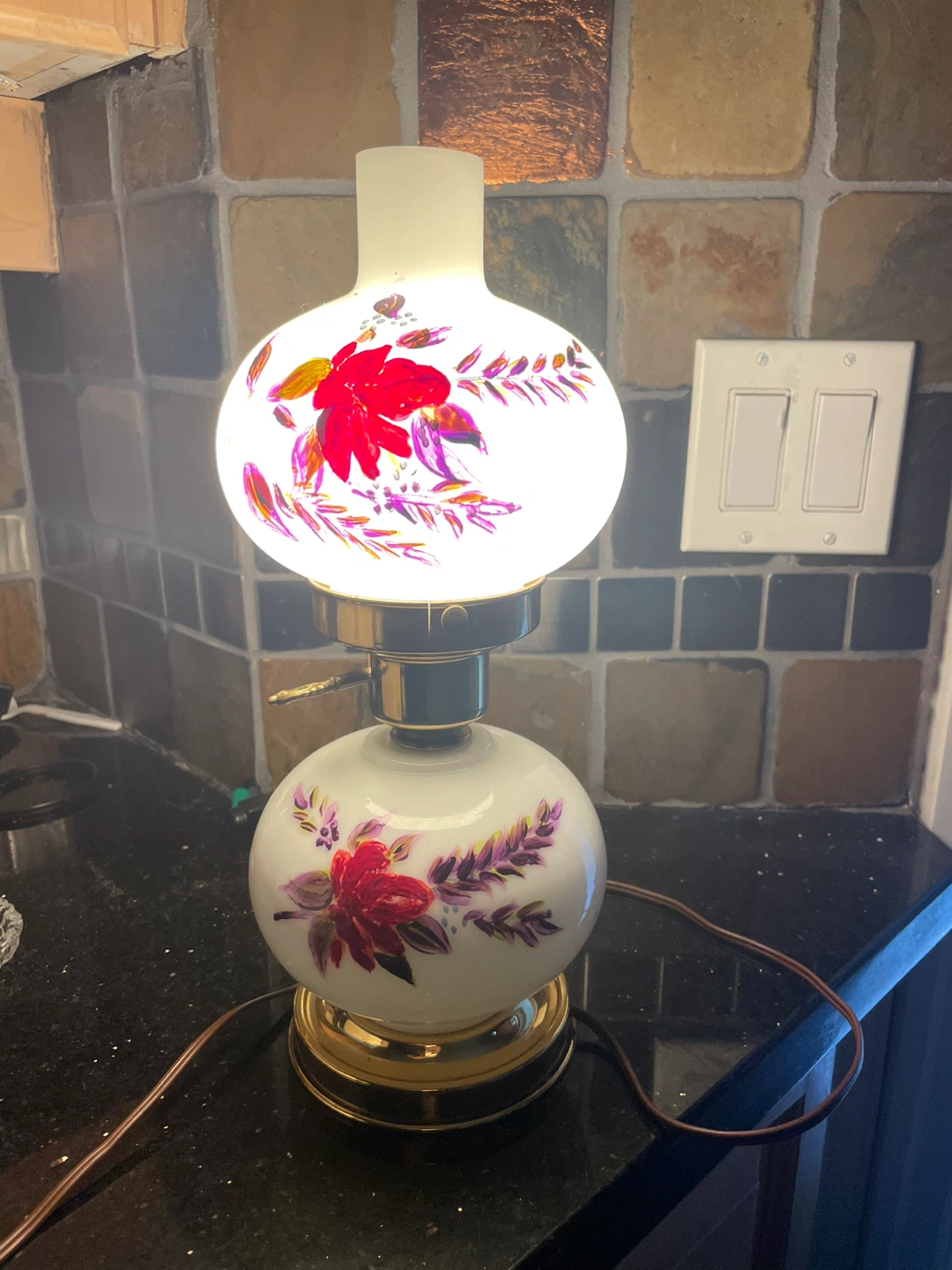 Vintage Floral Accent Lamp - photo 2