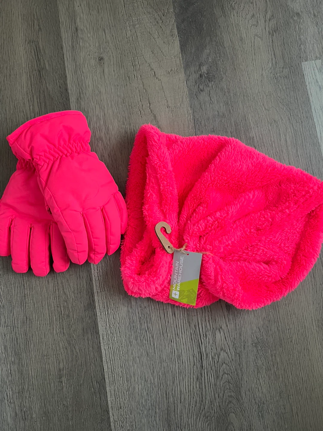 Mountain Warehouse Hot Pink Gloves & Scarf