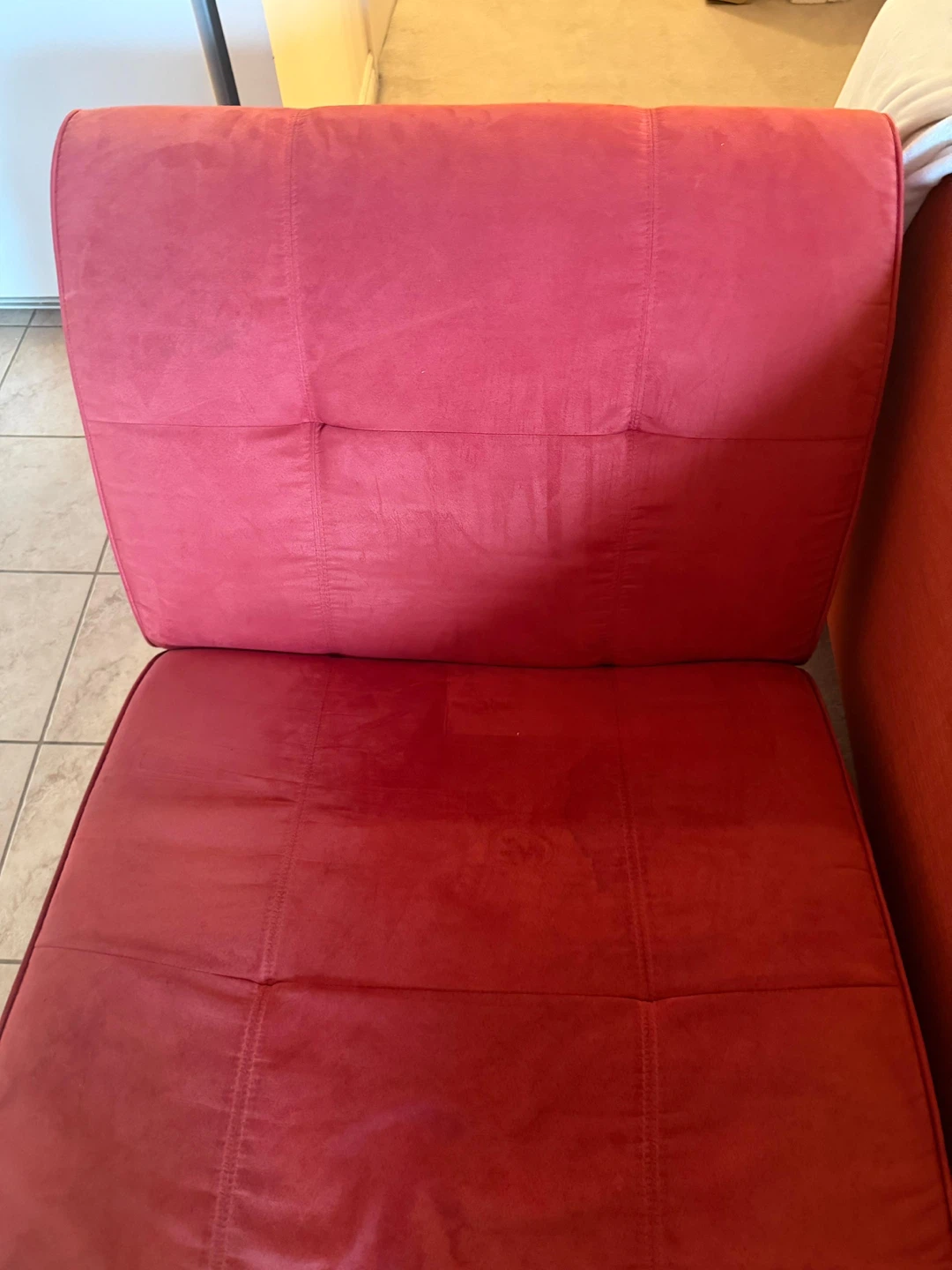 Red Lounge Chair - photo 4