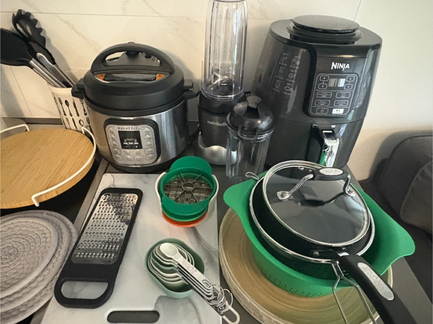 Ninja Air Fryer, NutriBullet Blender, Instant Pot - photo 5