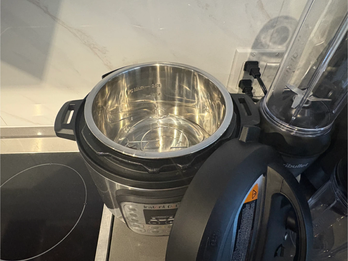 Ninja Air Fryer, NutriBullet Blender, Instant Pot - photo 4