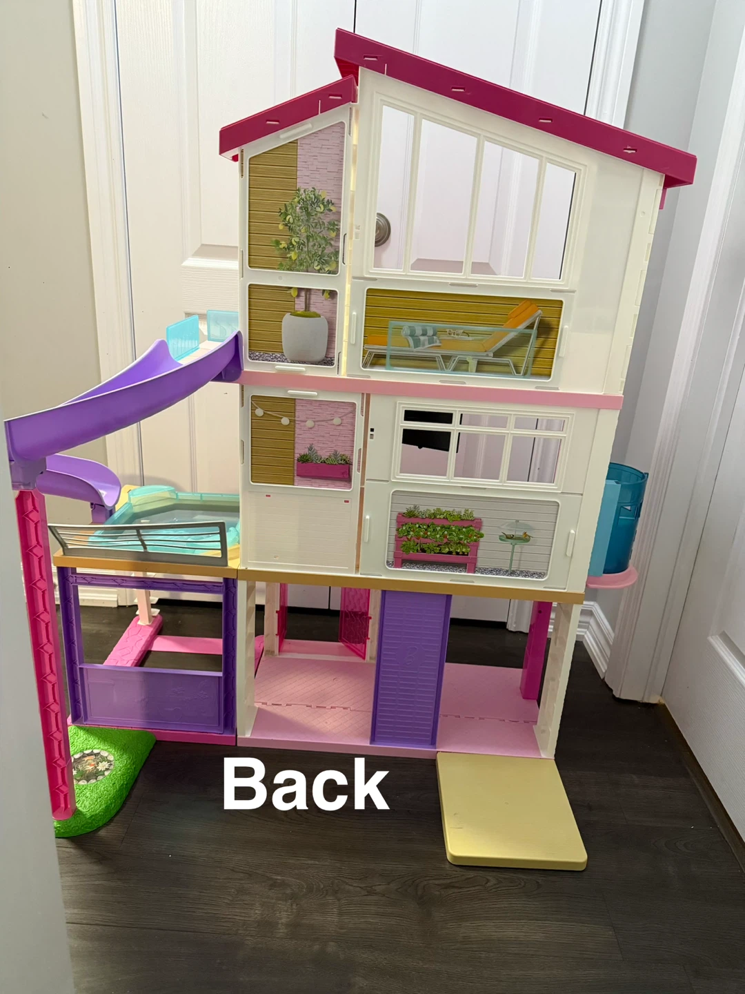 Barbie Dreamhouse Portable Doll House