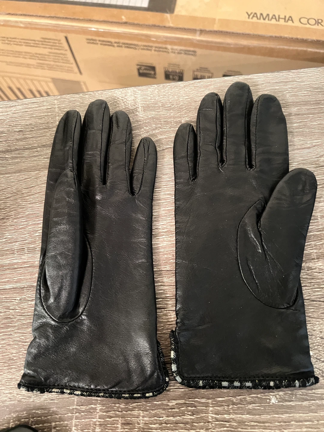 Leather & Cashmere Gloves - photo 2