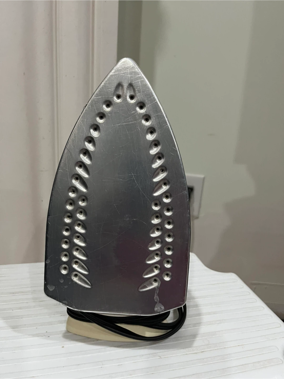 Black & Decker Iron — PROfinish 705 - photo 4