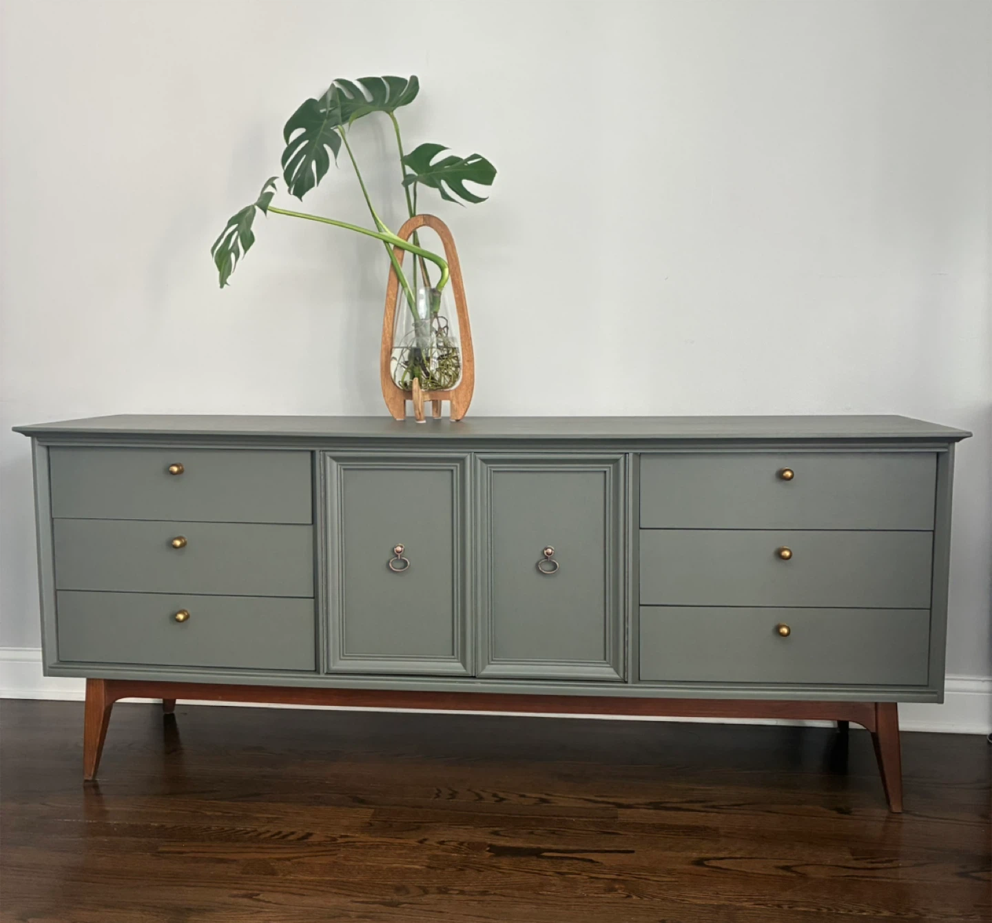 MCM credenza / dresser