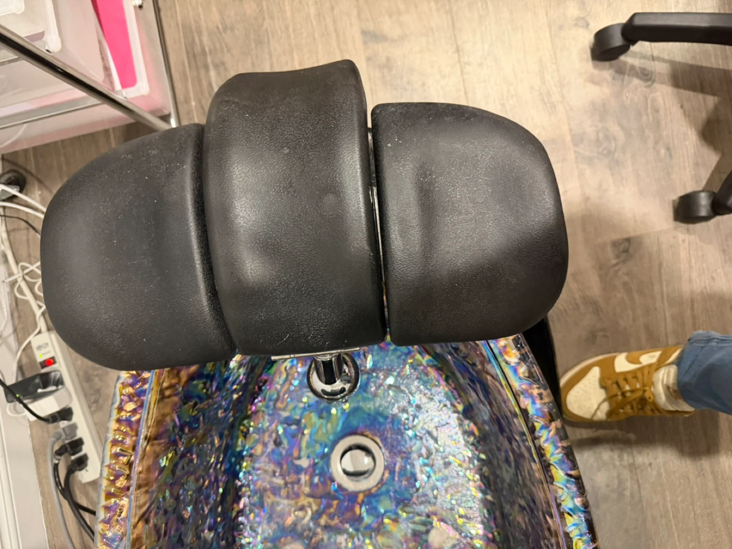Pedicure Chair with Massage Function - photo 3