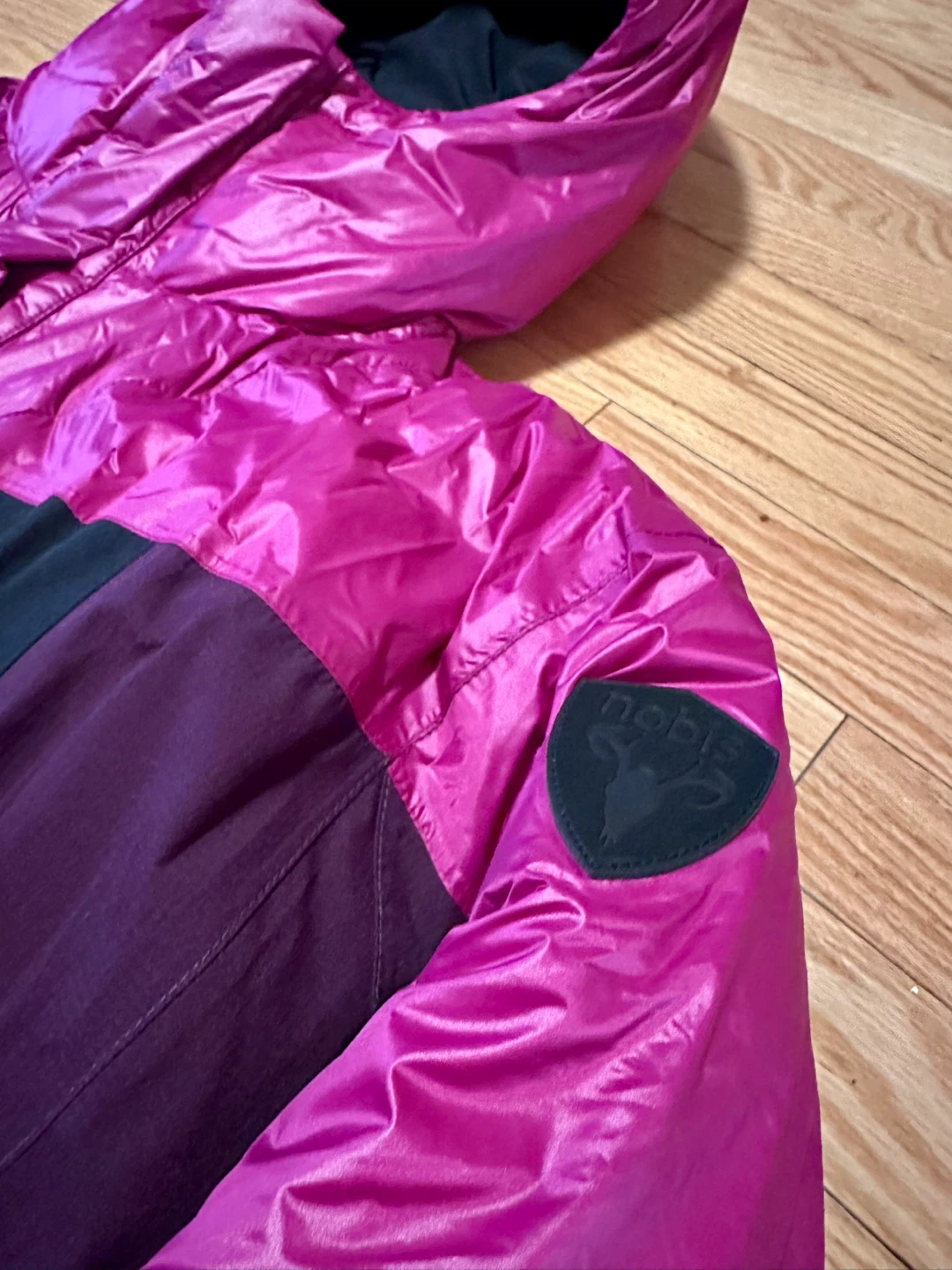 Nobis XS/TP Aspen Magenta & Black Puffer Jacket - photo 2