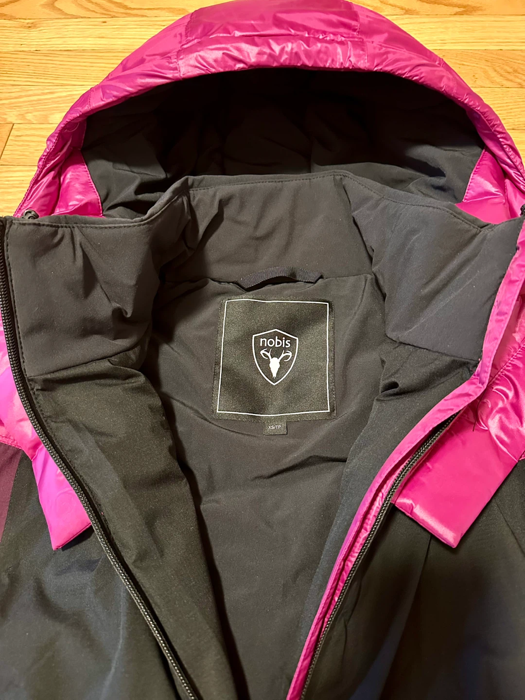 Nobis XS/TP Aspen Magenta & Black Puffer Jacket - photo 3