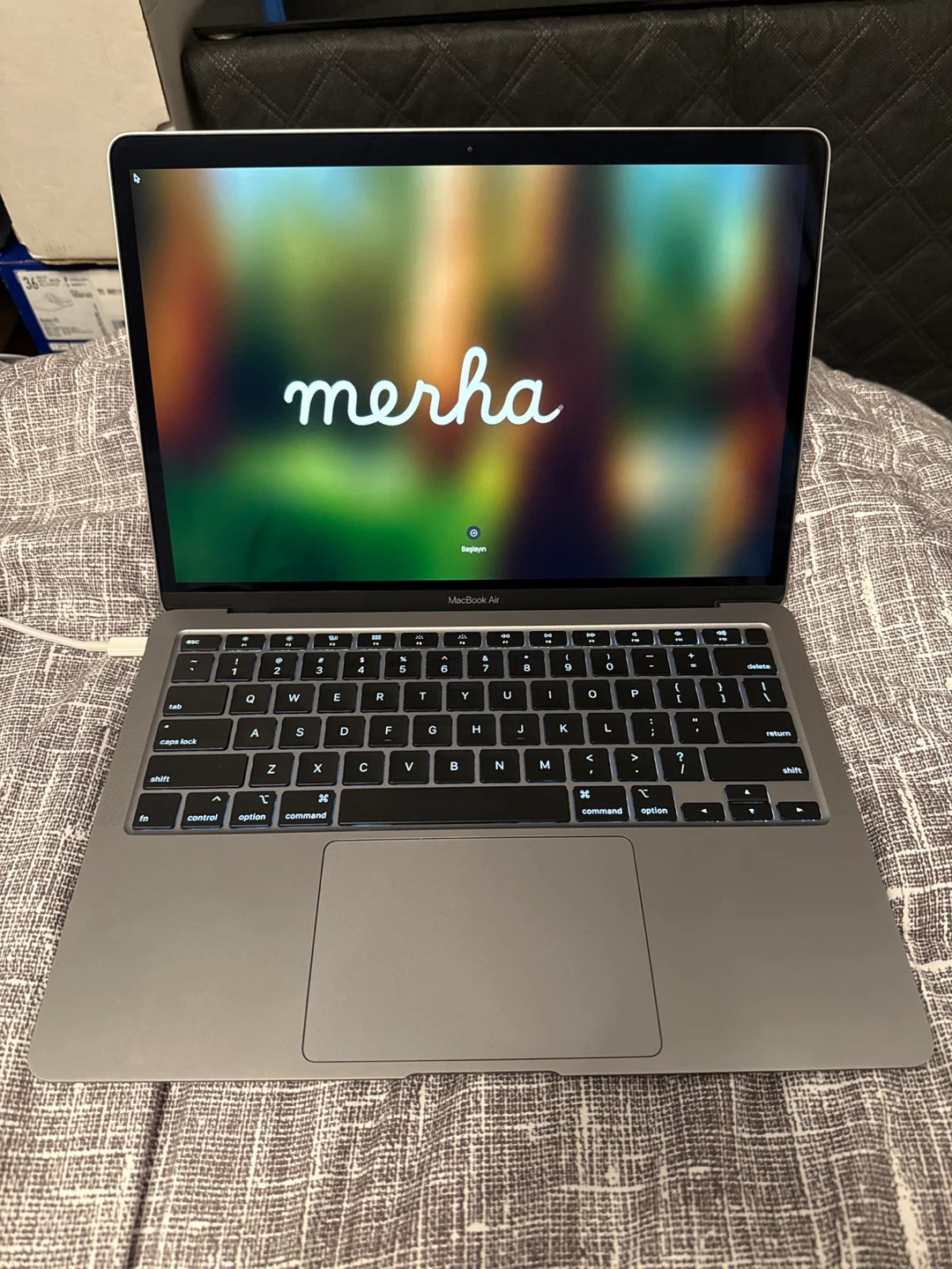 MacBook Air 13-inch, 2020 - photo 2