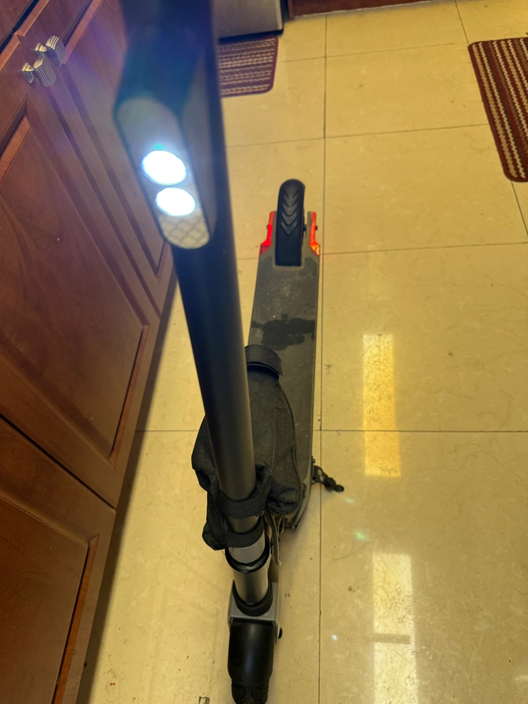 Gyroor Hs8 Electric Scooter - photo 2