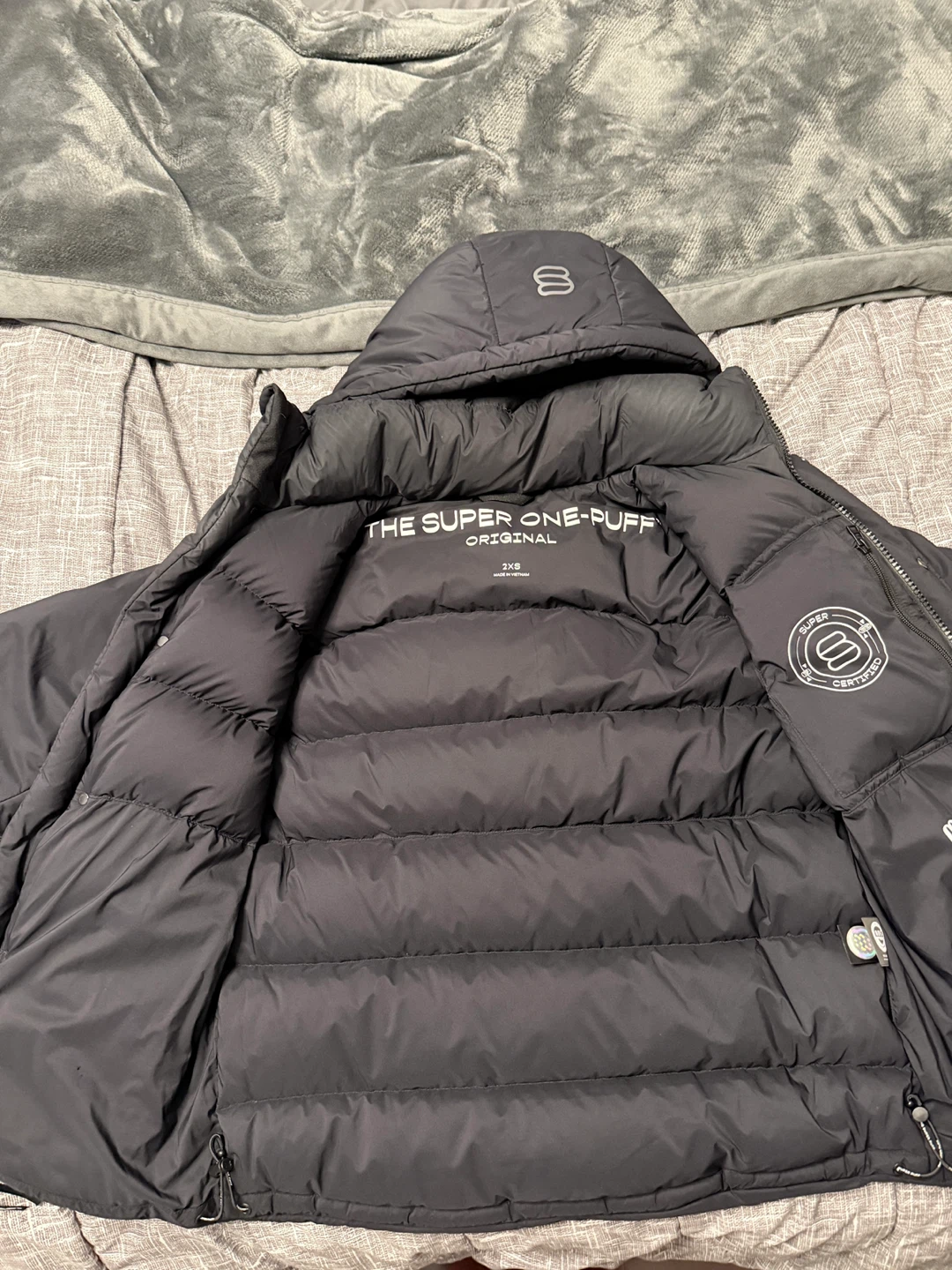 Aritzia Super Puff One Black Puffer Jacket - Size 2XS - photo 2