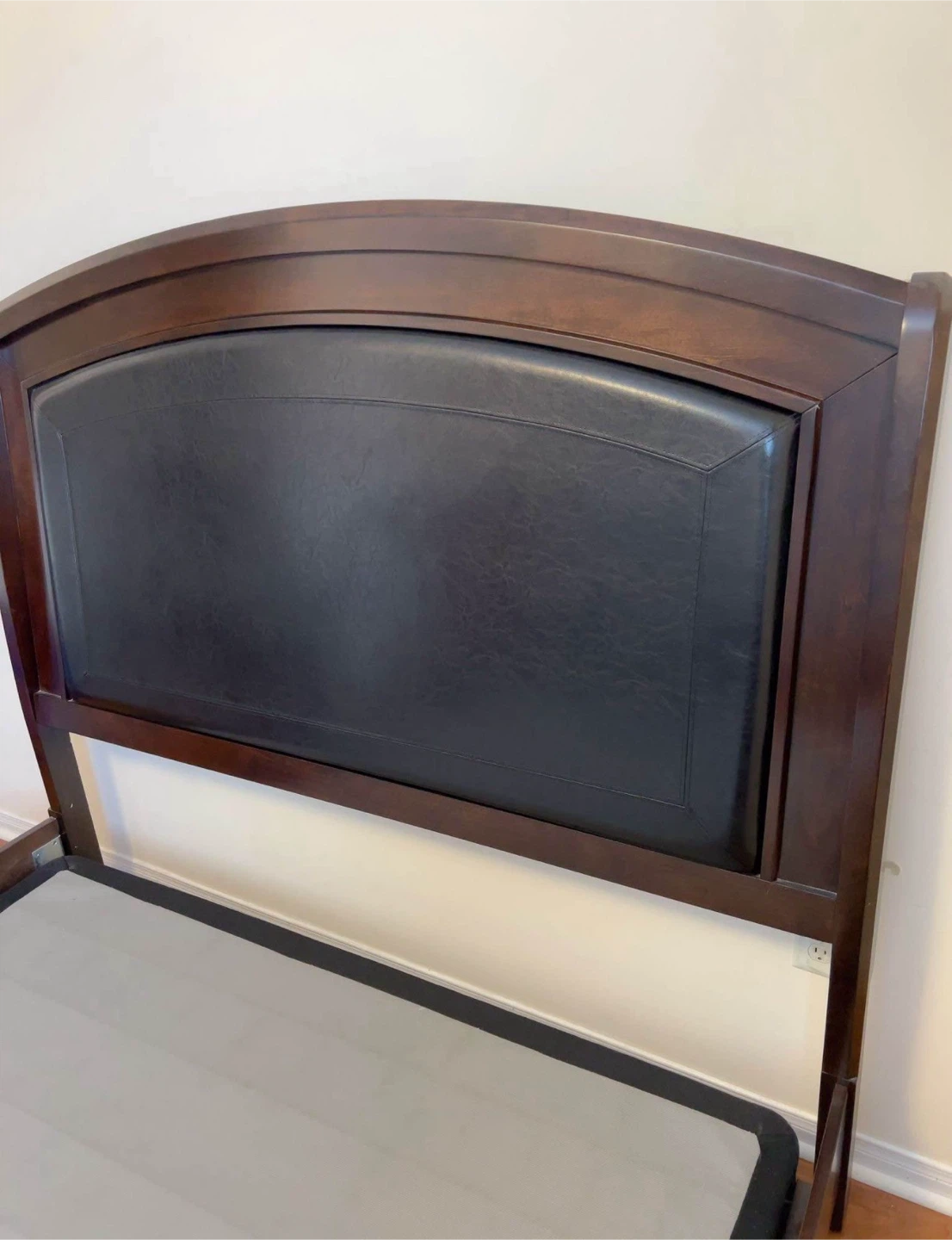 Dark Wood Full Bed Frame - photo 4