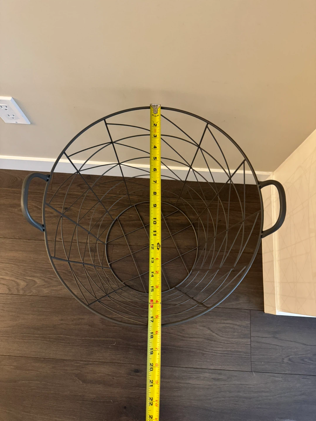 Metal Laundry Basket - photo 5