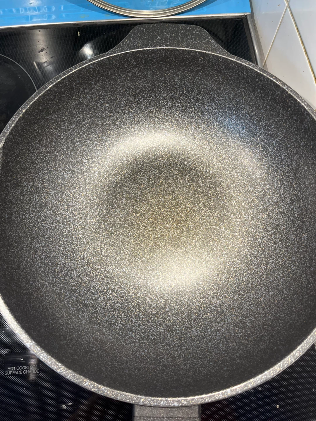 Non-stick Wok with Lid - photo 2