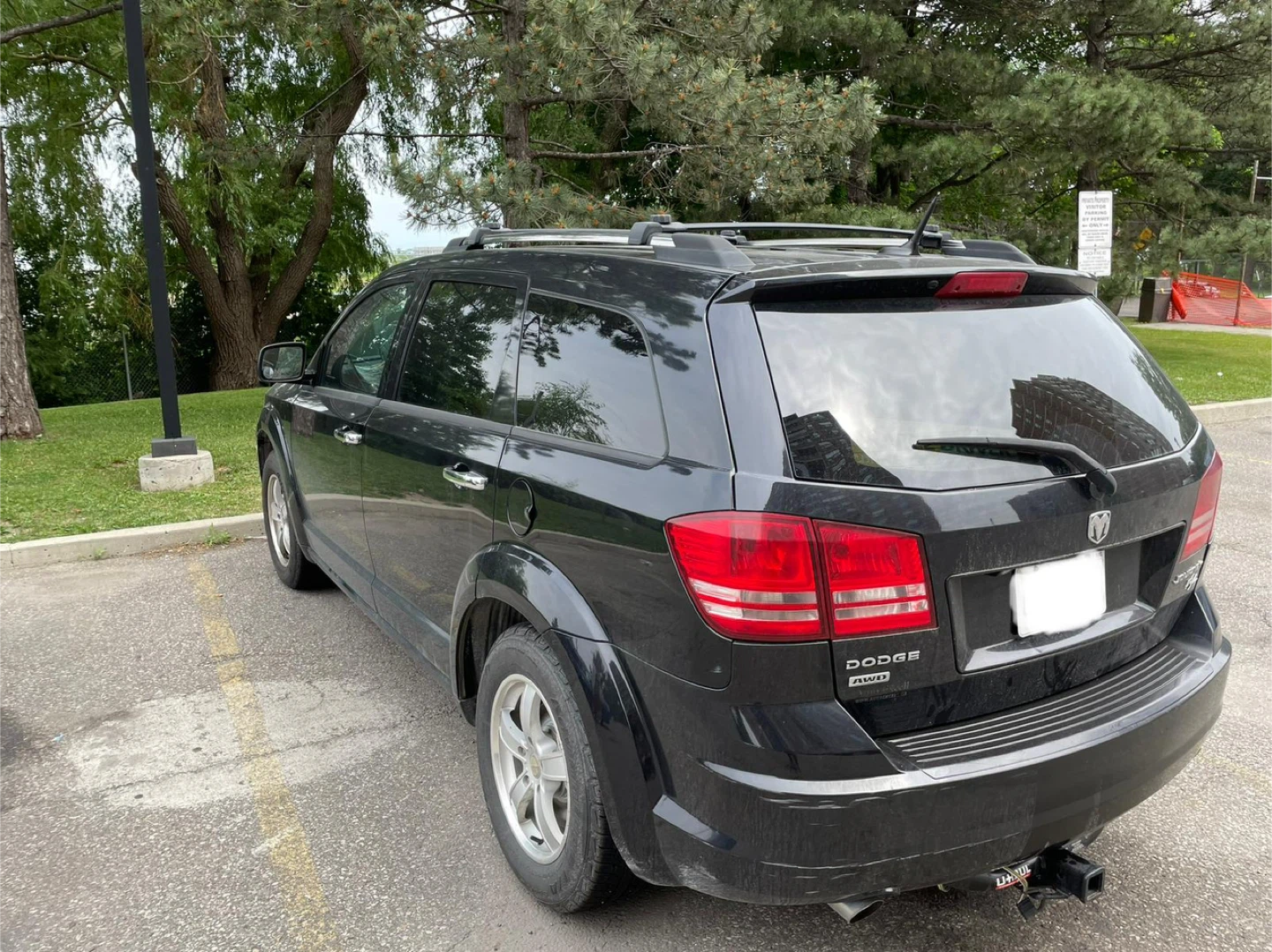 Dodge Journey Black SUV - photo 3