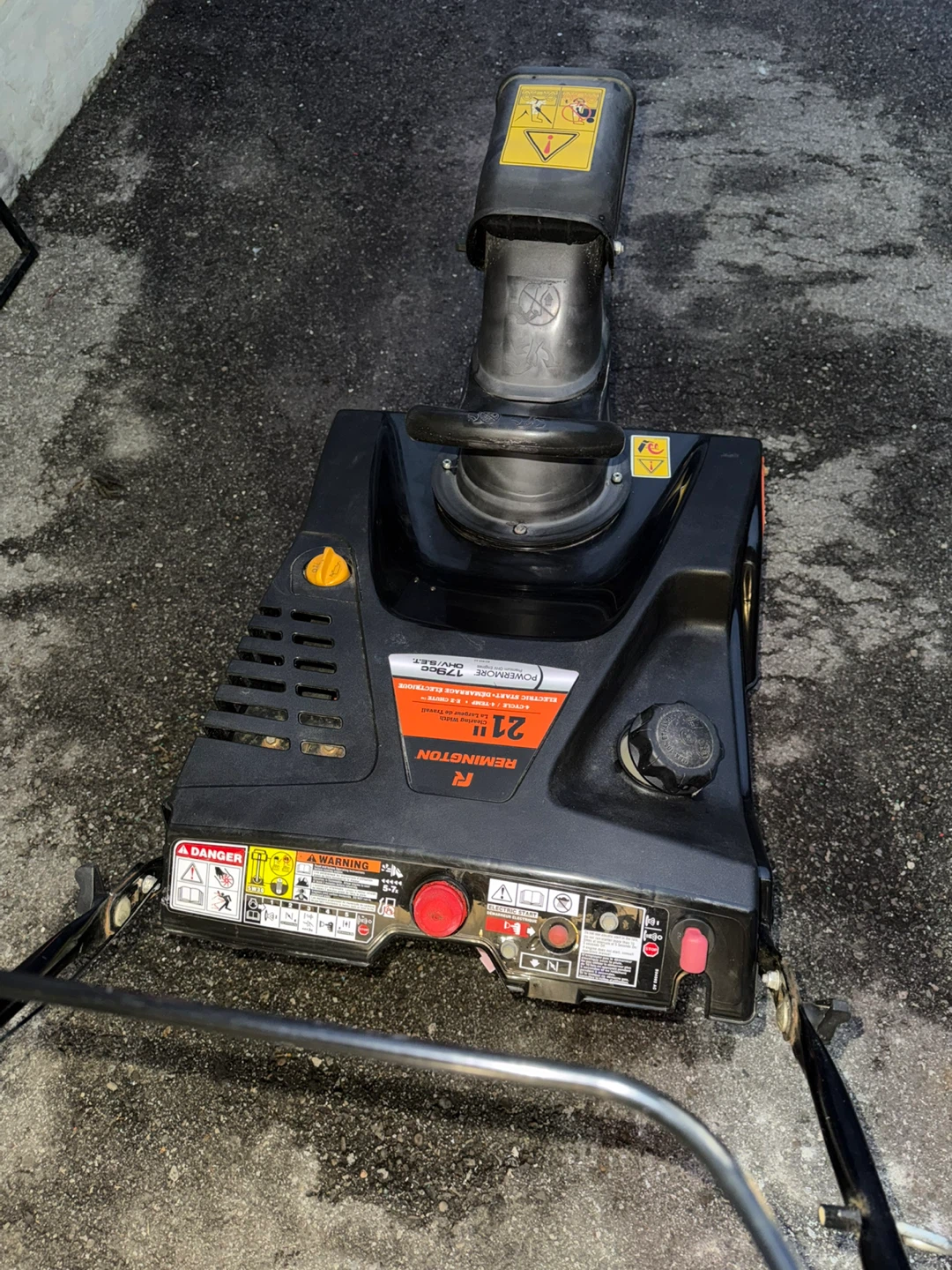 Remington PowerMore 170cc 21" electric start gas Snow Blower - photo 3