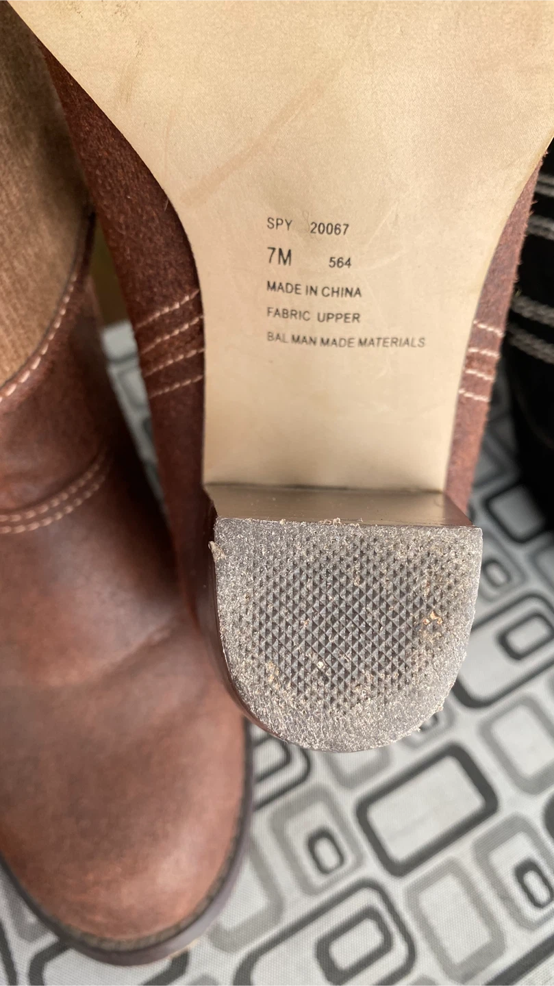 Cute Brown Suede Boots 🥕 - photo 2