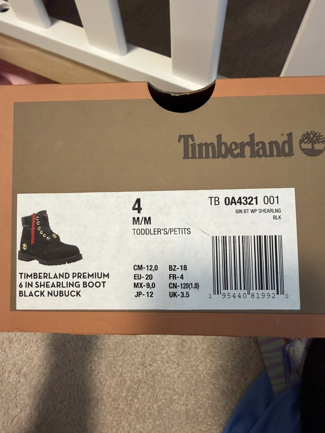 Timberland Premium 6 Shearling Toddler Boots - BNIB Size 4 - photo 2