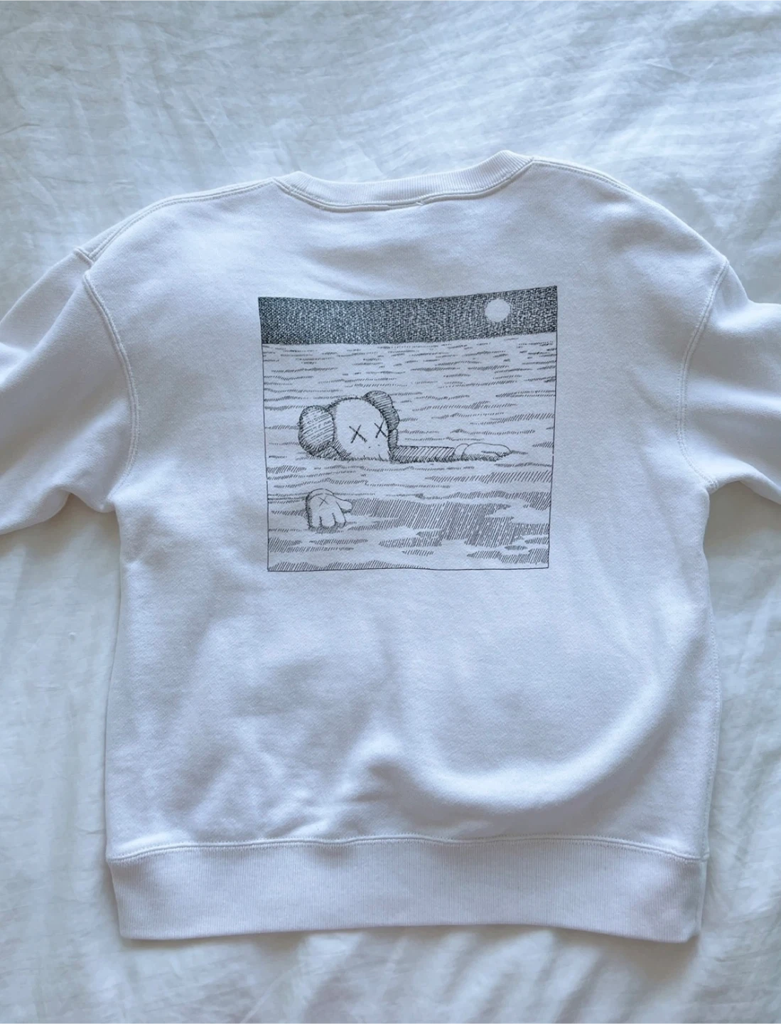 KAWS x Uniqlo sweatshirt - photo 3