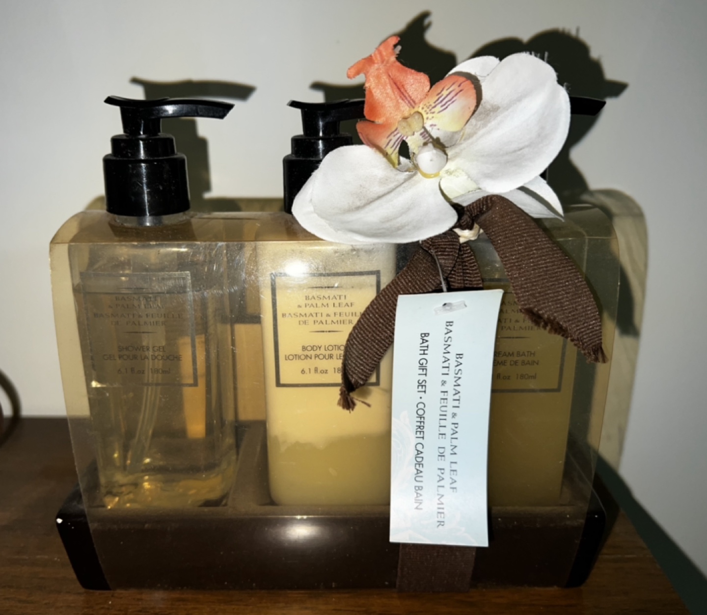 Brand New-Basmati & Palm Leaf Bath Gift Set
