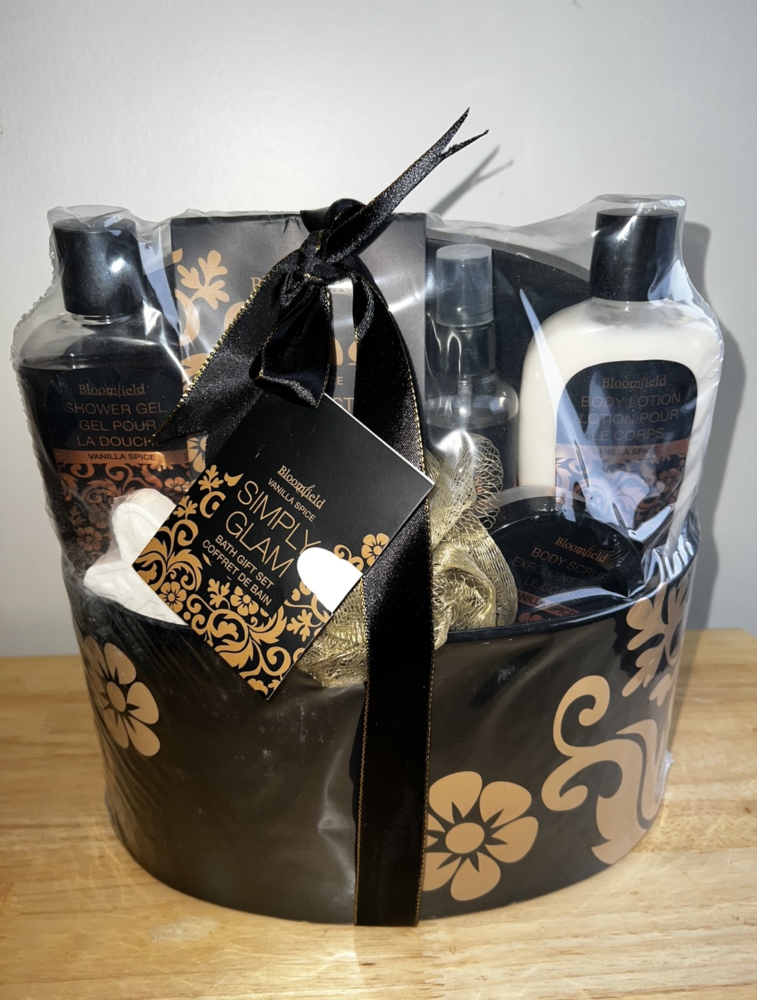 Brand New-Bloomfield Simply Glam Bath Gift Set