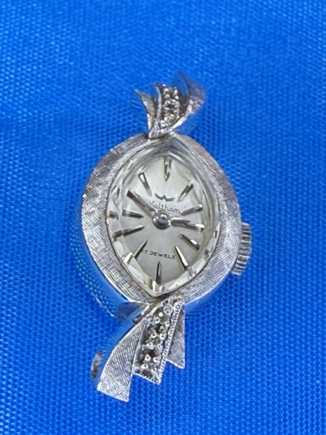 Vintage Waltham Ladies 14K Gold Diamond Mechanical Watch 1960s