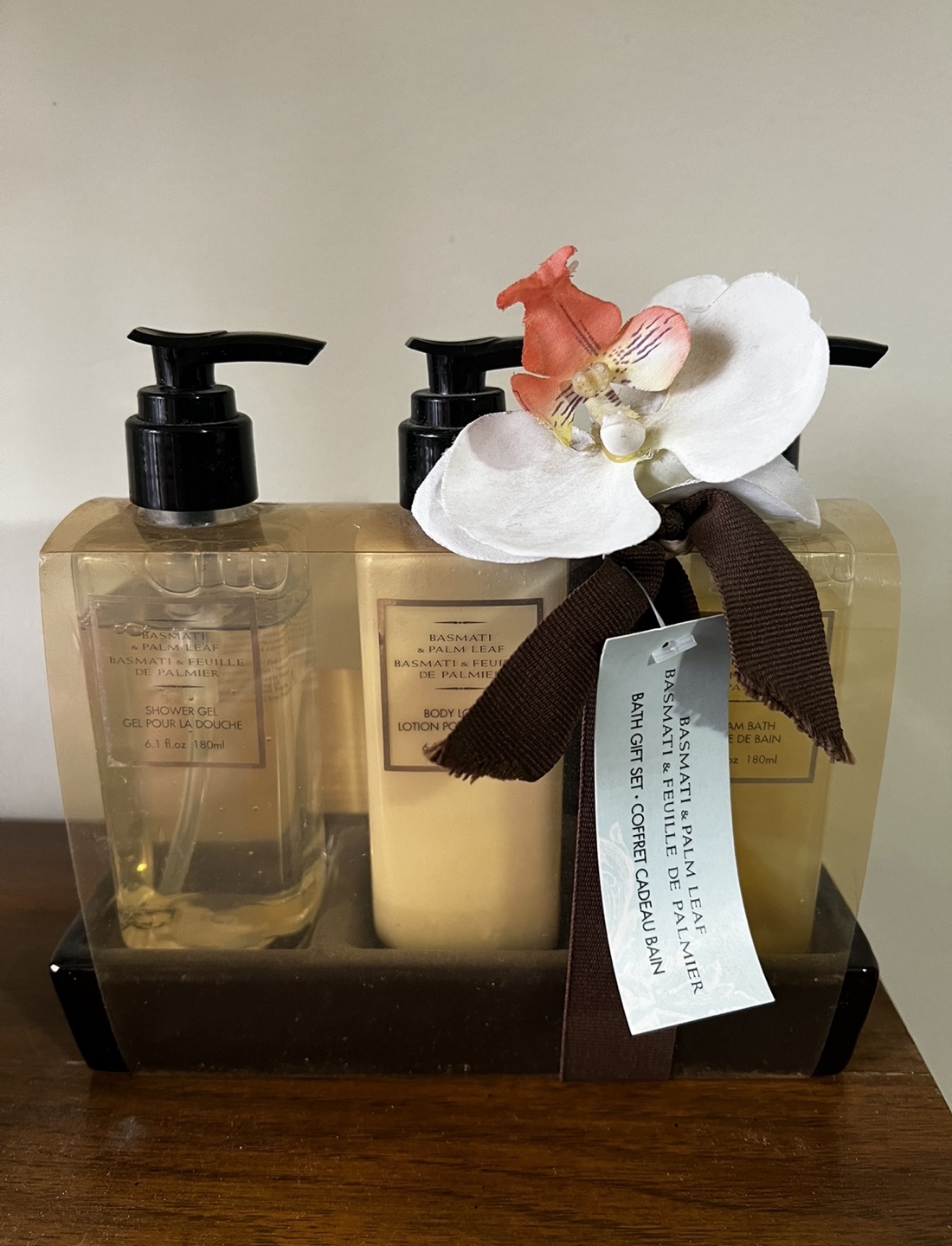 Brand New-Basmati & Palm Leaf Bath Gift Set
