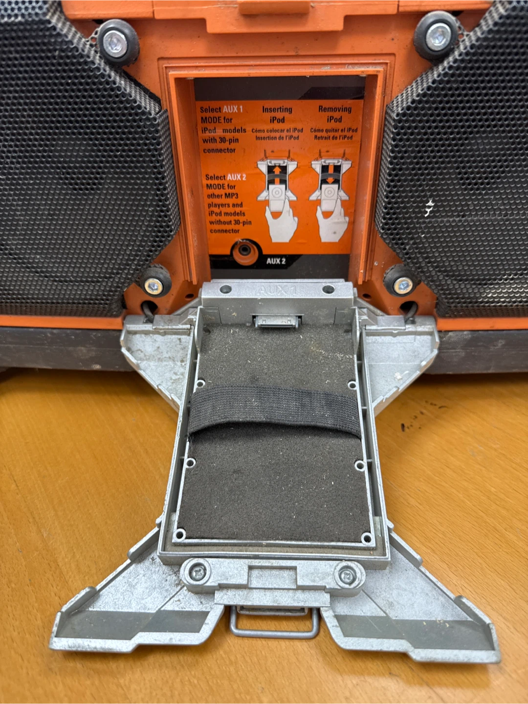 Ridgid R8408 Jobsite Radio - photo 2