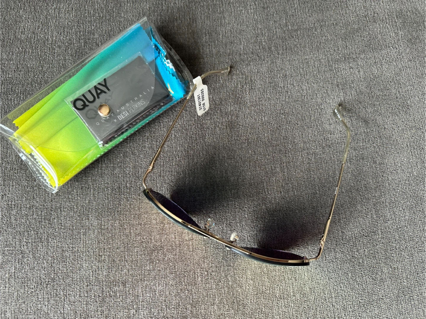 QUAY Mirrored Aviators NEW, MINT - photo 2