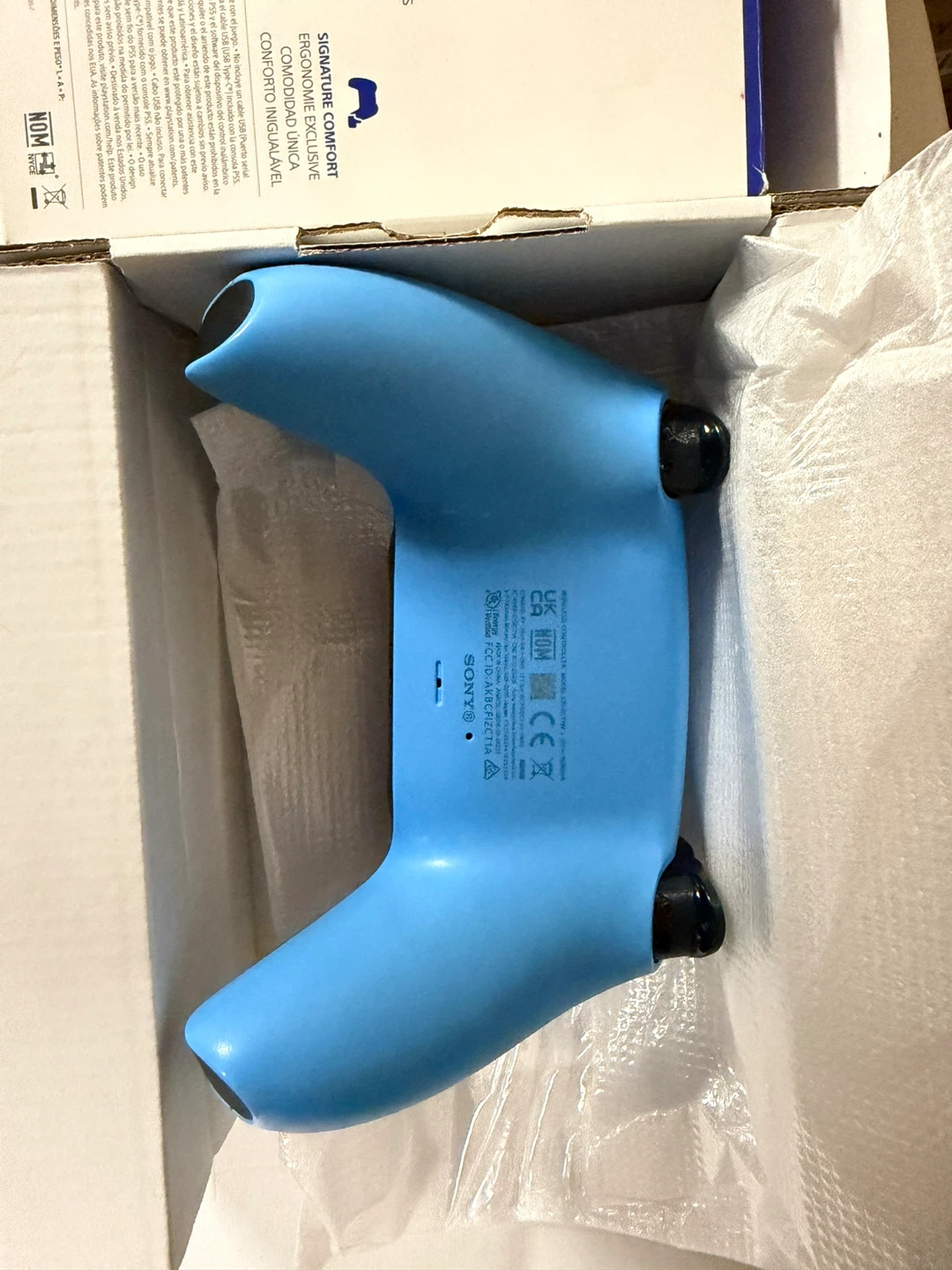 New Sony PlayStation 5 DualSense Wireless Controller Blue - photo 4