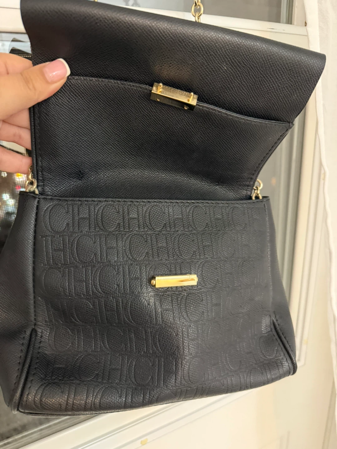 Carolina Herrera Black Leather Chain Bag - photo 2