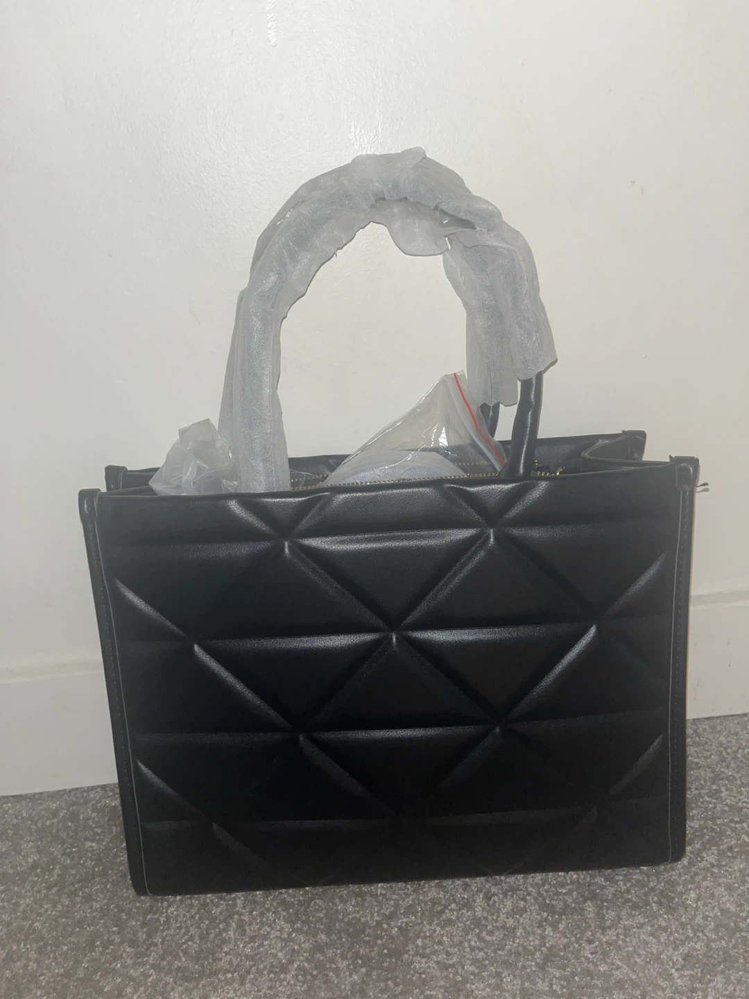 New Prada Black Leather Handbag - photo 2
