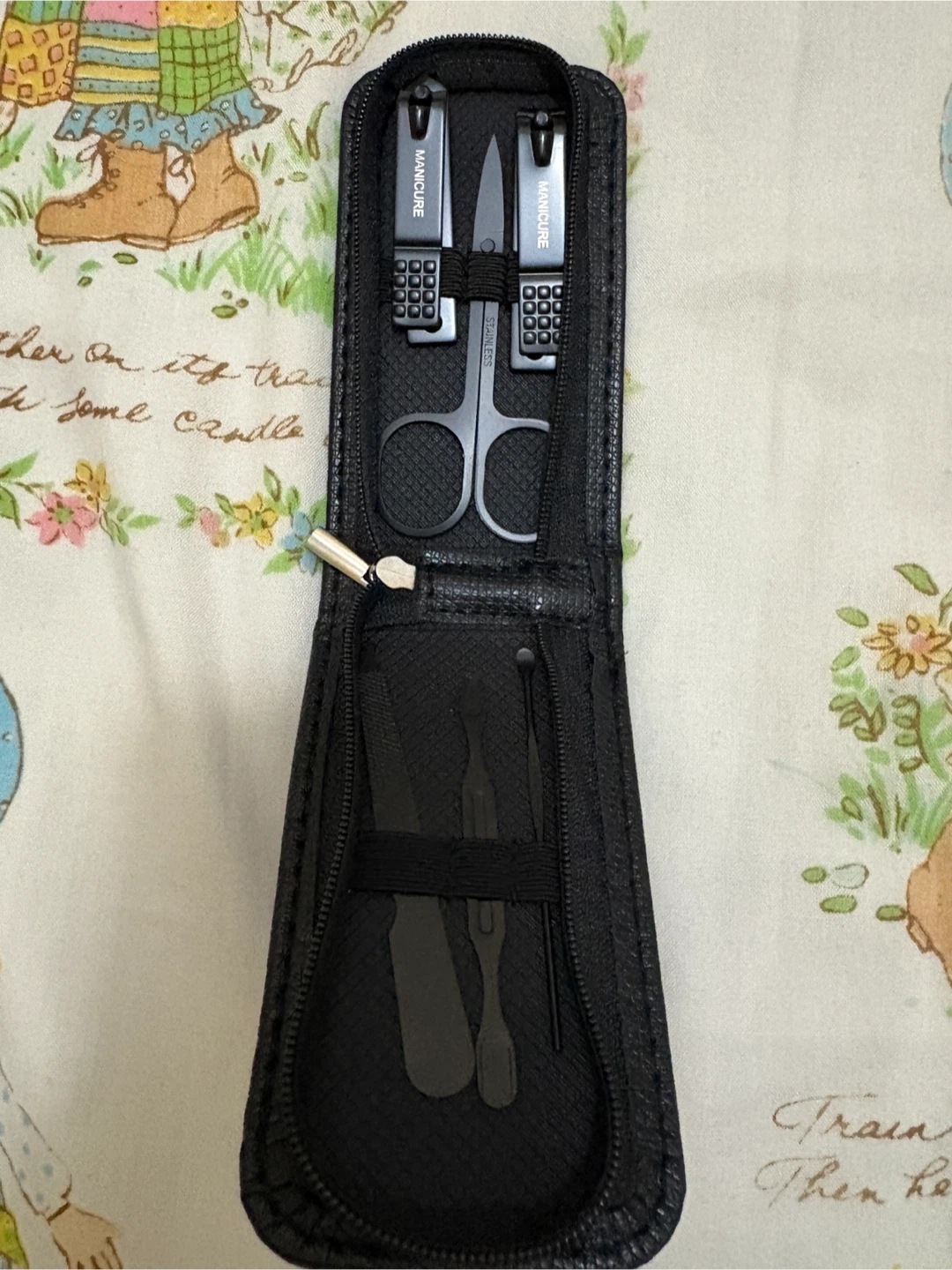 Manicure Set in Black Case 🥕