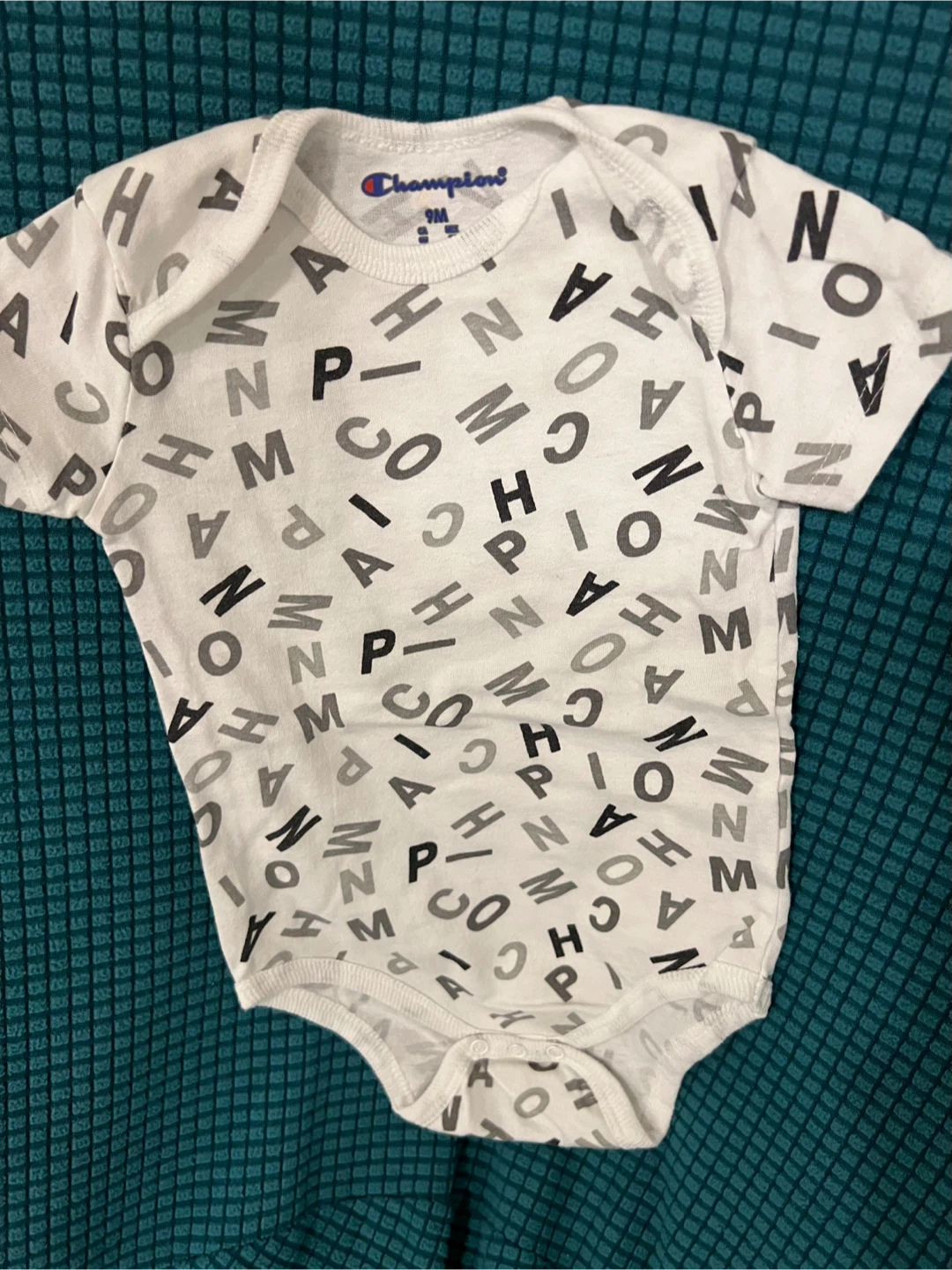 Champion Baby Bodysuits, Size M - photo 2