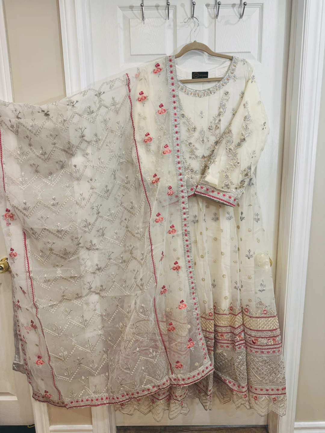 Designer Pakistani Maxi Dress - photo 4