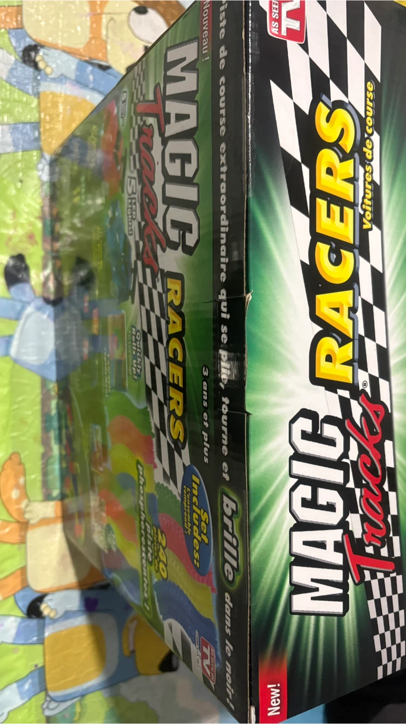 Brand new seal Magic Tracks Racers - Glow in the Dark - photo 3