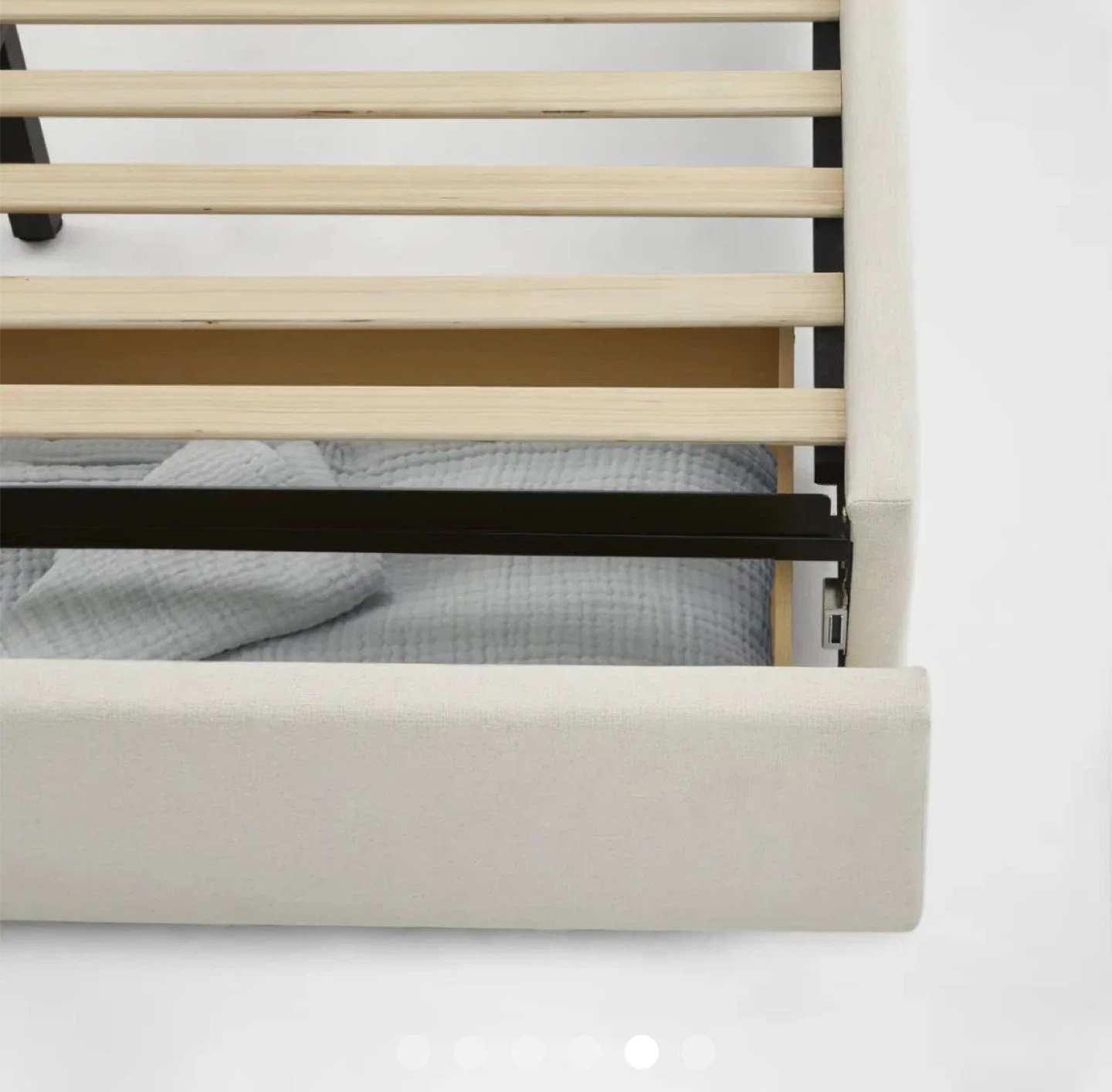 Brand new Queen Bed Frame - Silk & Snow - photo 3