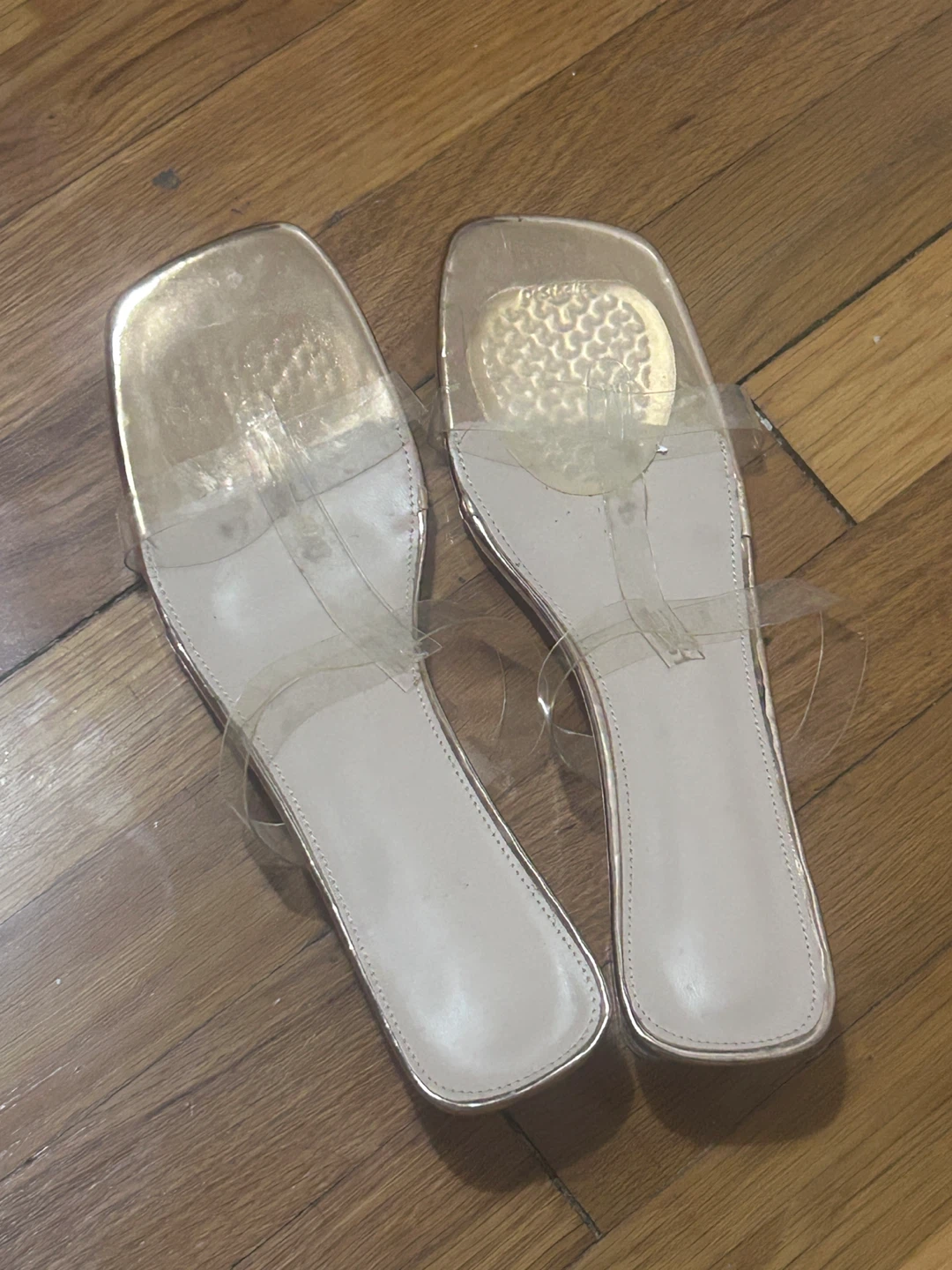 Assorted sandals / high heels  🥕