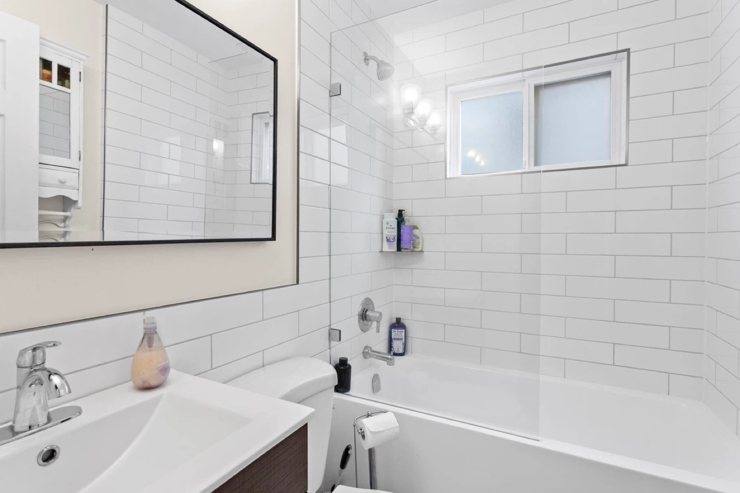 2 bed 1 bath ground floor unit for rent - photo 2