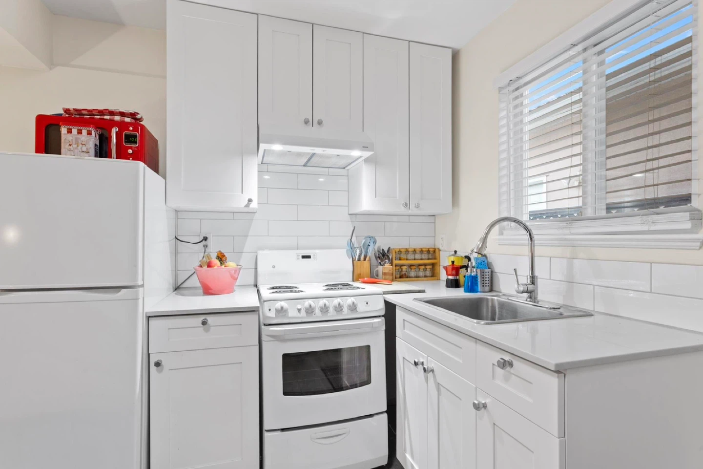2 bed 1 bath ground floor unit for rent - photo 5