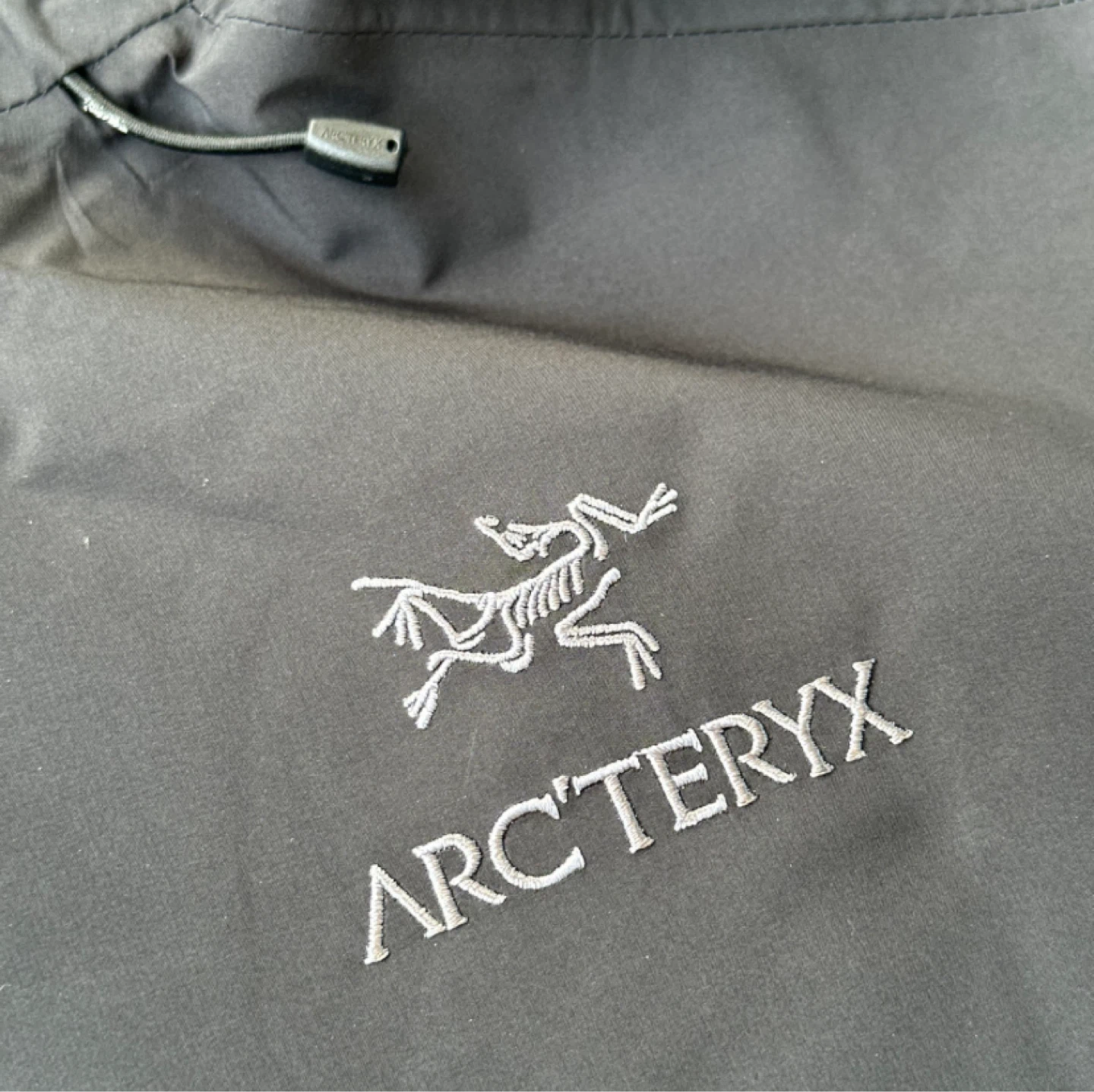 Authentic Arc'teryx Beta LT Gore-Tex Jacket - Size L - New